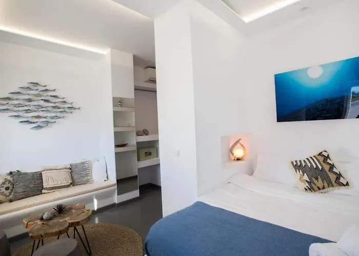 Jonaz Suites Aparthotel