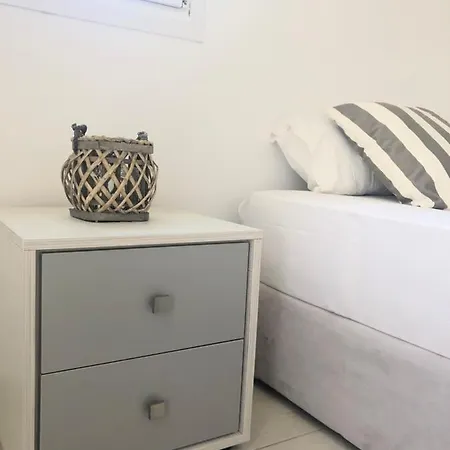 Ξενοδοχείο με διαμερίσματα Jonaz Suites Mykonos Town