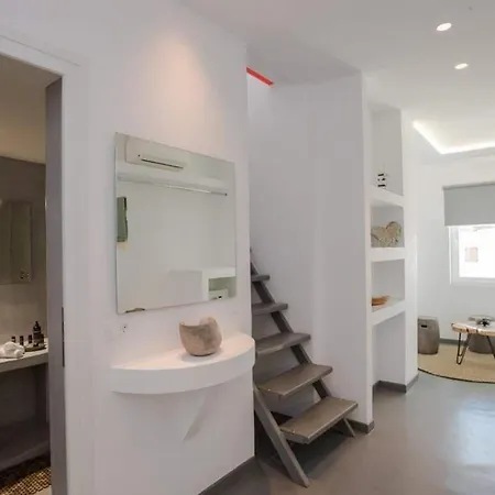 Ξενοδοχείο με διαμερίσματα Jonaz Suites *