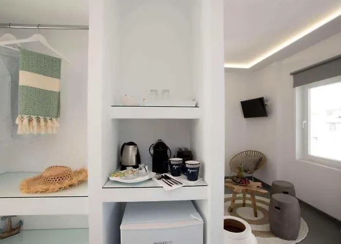 Ξενοδοχείο με διαμερίσματα Jonaz Suites *